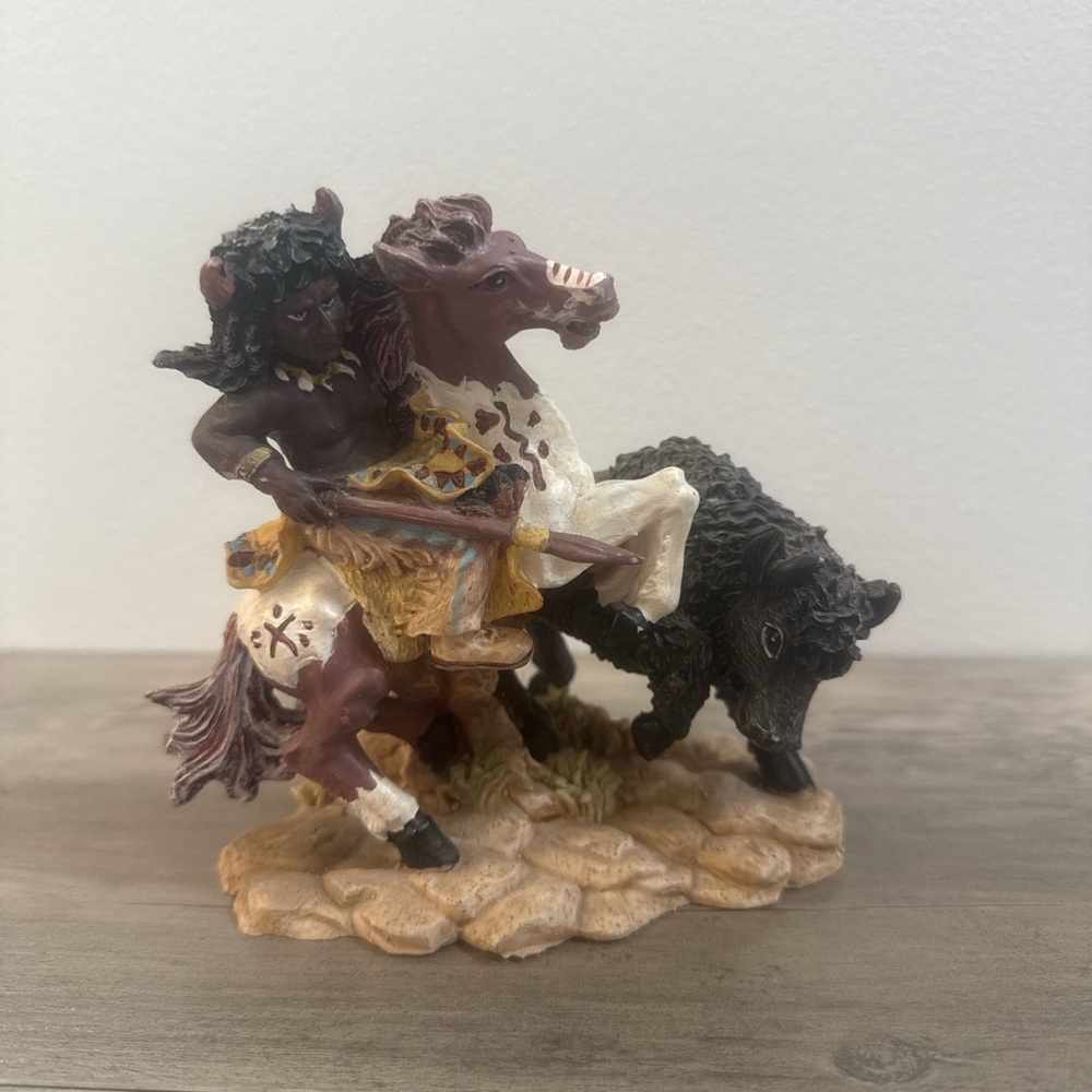 Vintage TMD American Heritage Figurine